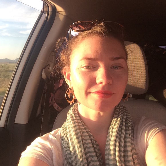 Meet your Posher, Emay - Picture 3 of 4